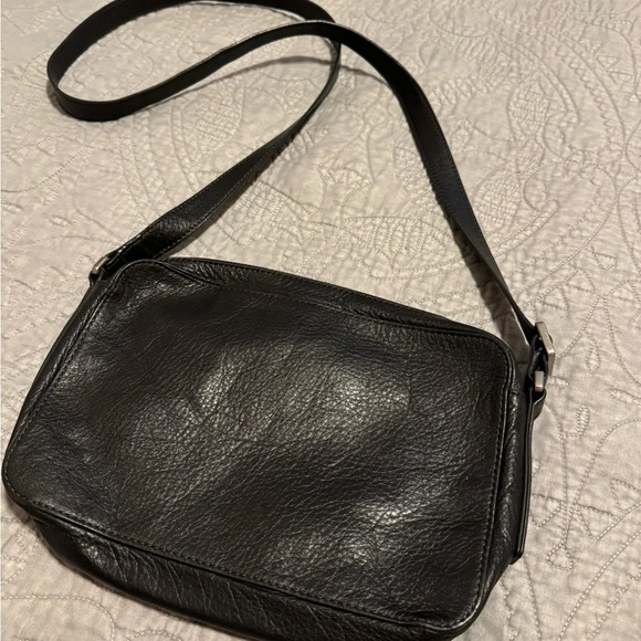 Fossil Cow Hide Leather Black Pocket Buckle Y2K Full Zip Crossbody Bag - Picture 6 of 8